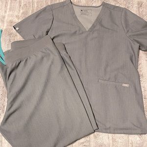 NWOT Women Scrubs